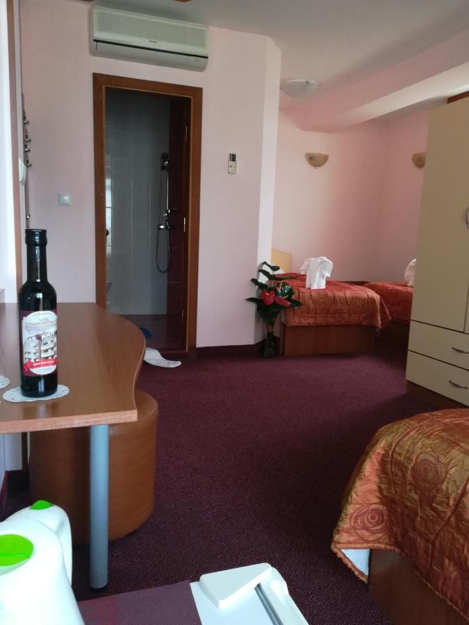 Guest House Aristokrat Obzor Luaran gambar